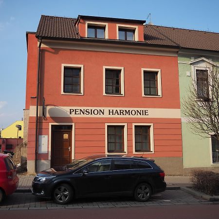 Pension Harmonie Kolín Extérieur photo