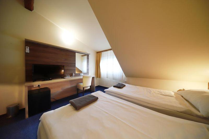 Pension Harmonie Kolín Extérieur photo