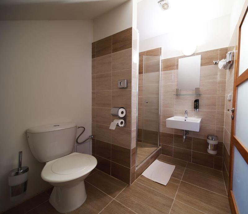 Pension Harmonie Kolín Extérieur photo