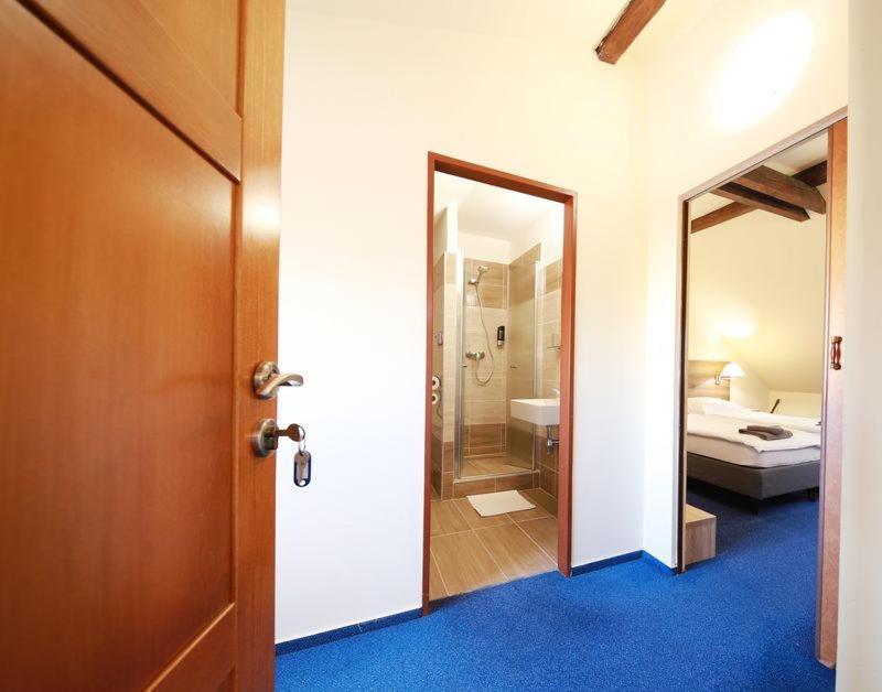 Pension Harmonie Kolín Extérieur photo